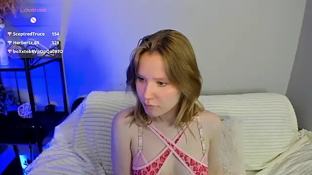 EvaStevs online show from 01/04/25, 04:23