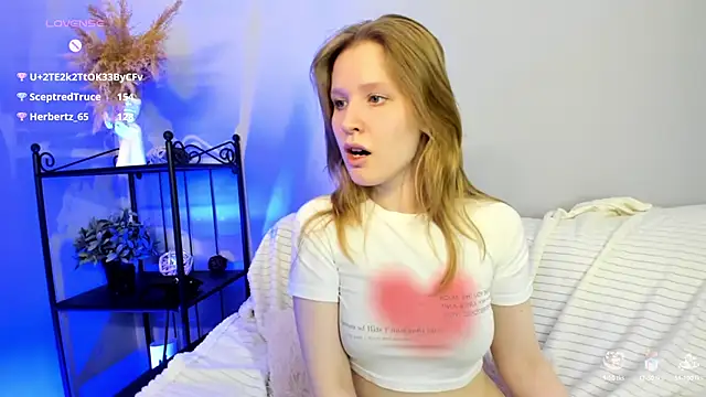 EvaStevs online show from 01/04/25, 09:41