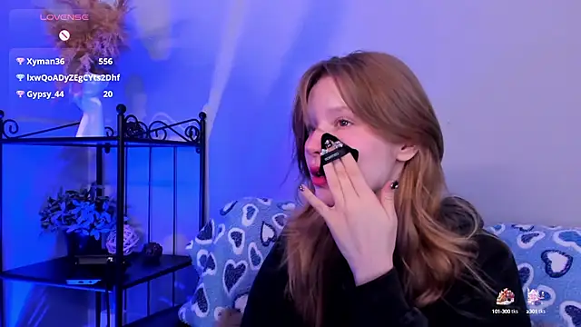 EvaStevs online show from 01/25/25, 04:13