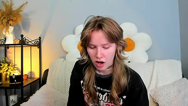 EvaStevs online show from 02/15/25, 04:03