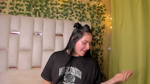 jenifer  power10 online show from 01/21/25, 04:16