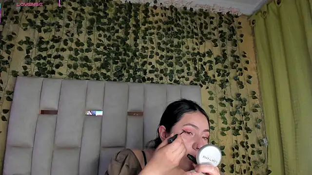 jenifer  power10 online show from 03/20/25, 12:43