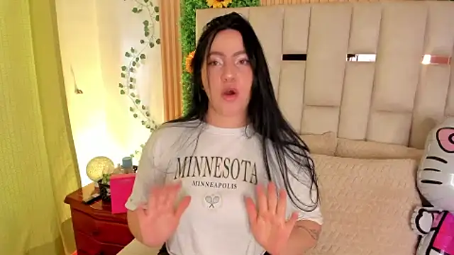 jenifer  power10 online show from 10/08/25, 08:06