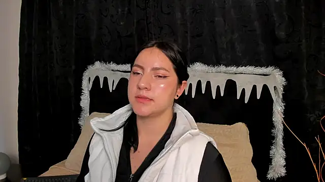 Snapshot of jenifer__power10 chatting on 12/04/25, 07:33 jenifer power10 online show from 12/04/25, 07:33