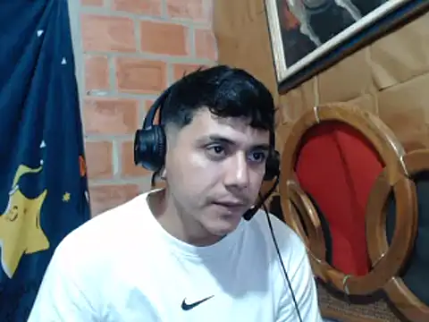 Snapshot of Horny_dirty_boy chatting on 01/24/25, 01:24 Horny dirty boy online show from 01/24/25, 01:24