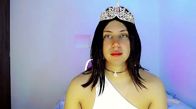 Snapshot of Oxana-Novikov chatting on 12/13/24, 08:58 Oxana-Novikov online show from 12/13/24, 08:58
