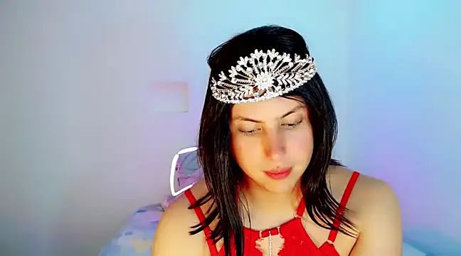 Snapshot of Oxana-Novikov chatting on 12/14/24, 12:01 Oxana-Novikov online show from 12/14/24, 12:01