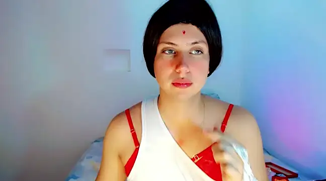 Snapshot of Oxana-Novikov chatting on 12/18/24, 04:31 Oxana-Novikov online show from 12/18/24, 04:31