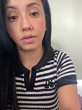 sweet kitty0110 online show from 06/12/26, 03:44