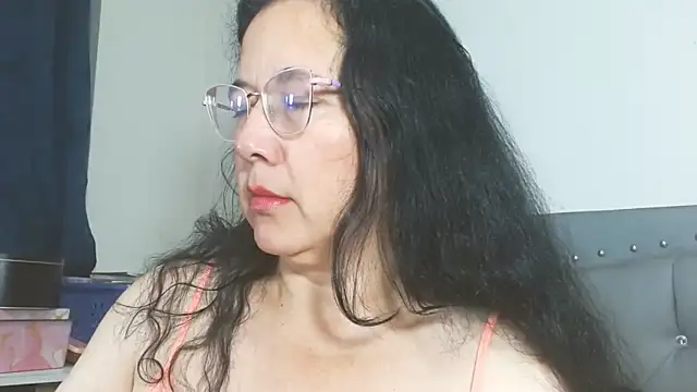 maturepriscila online show from 05/05/26, 01:19