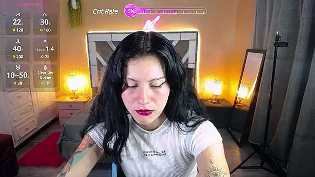 Kate Laurence  online show from 12/30/24, 03:58