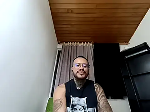 Nicky smith   online show from 12/02/24, 04:42