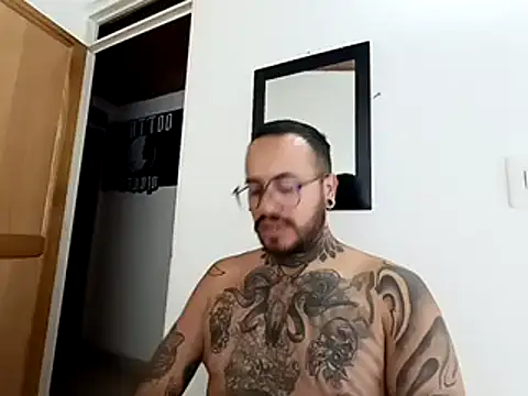 Nicky smith   online show from 12/06/24, 02:24