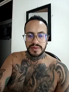 Nicky smith   online show from 12/13/24, 02:43