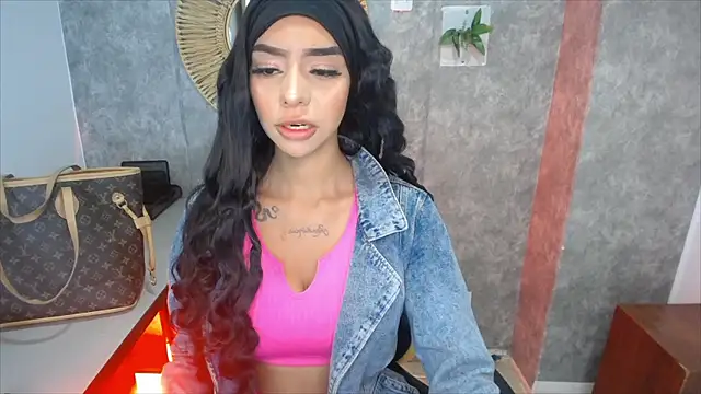 Tiffanny online show from 12/09/24, 12:08