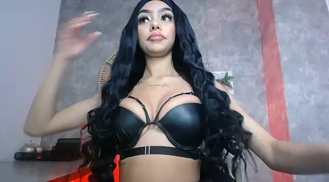 Tiffanny online show from 12/12/24, 11:40