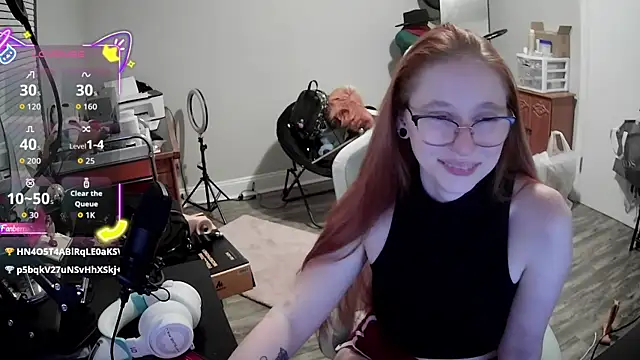 LilyFoxxx online show from 10/06/25, 03:26