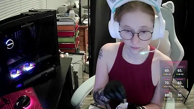 LilyFoxxx online show from 06/22/26, 05:15