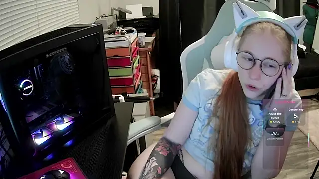 LilyFoxxx online show from 07/22/26, 05:10