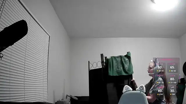 LilyFoxxx online show from 07/26/26, 05:15