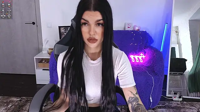 Tiffany lab online show from 11/25/25, 01:00