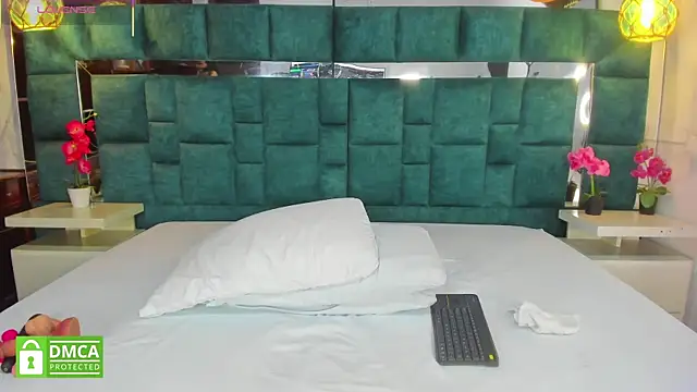 Snapshot of valtira_nova chatting on 11/04/25, 07:24 valtira nova online show from 11/04/25, 07:24