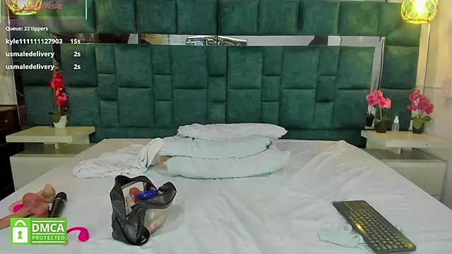 Snapshot of valtira_nova chatting on 11/16/25, 01:00 valtira nova online show from 11/16/25, 01:00