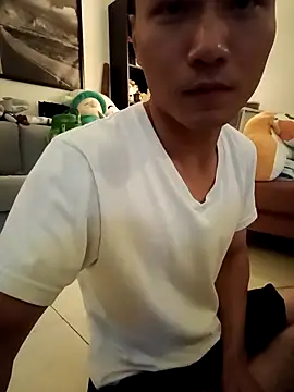 Snapshot of chiata410 chatting on 10/31/25, 12:50 chiata410 online show from 10/31/25, 12:50