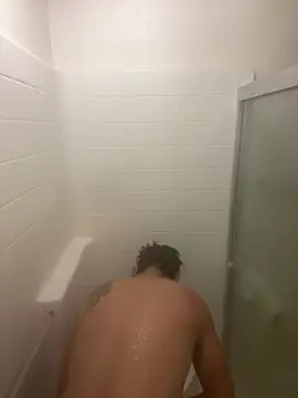 2Fly4Guy online show from 12/24/24, 02:43