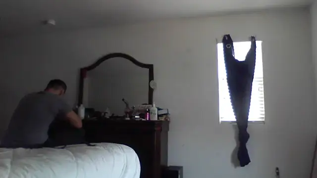 2Fly4Guy online show from 03/01/25, 08:10