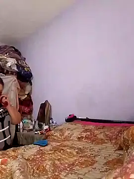 Snapshot of Osha10 chatting on 12/08/24, 12:18 Osha10 online show from 12/08/24, 12:18