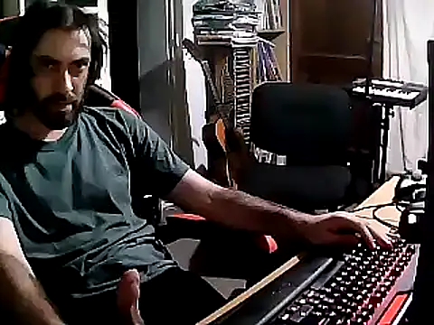 johnwood88 online show from 02/05/25, 06:56