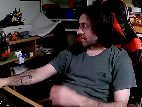 johnwood88 online show from 11/01/25, 04:36