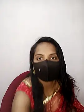 Snapshot of Choclet_bhabhi chatting on 01/01/25, 09:39 Choclet bhabhi online show from 01/01/25, 09:39