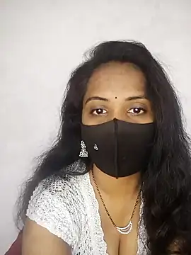 Snapshot of Choclet_bhabhi chatting on 01/02/25, 07:55 Choclet bhabhi online show from 01/02/25, 07:55