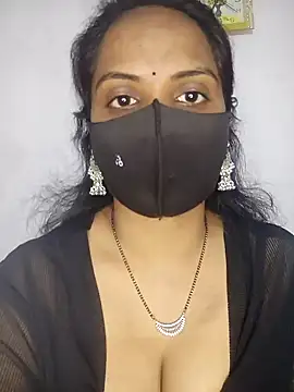 Snapshot of Choclet_bhabhi chatting on 01/02/25, 02:02 Choclet bhabhi online show from 01/02/25, 02:02