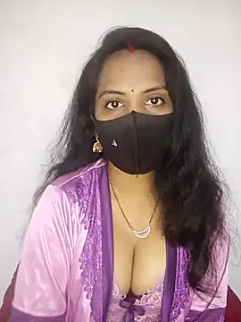 Snapshot of Choclet_bhabhi chatting on 01/03/25, 06:44 Choclet bhabhi online show from 01/03/25, 06:44