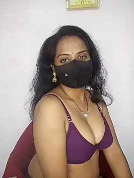 Snapshot of Choclet_bhabhi chatting on 01/03/25, 09:47 Choclet bhabhi online show from 01/03/25, 09:47