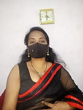 Snapshot of Choclet_bhabhi chatting on 01/04/25, 10:38 Choclet bhabhi online show from 01/04/25, 10:38