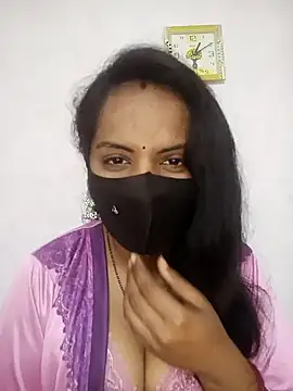 Snapshot of Choclet_bhabhi chatting on 01/05/25, 07:49 Choclet bhabhi online show from 01/05/25, 07:49