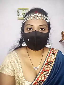 Snapshot of Choclet_bhabhi chatting on 01/07/25, 09:18 Choclet bhabhi online show from 01/07/25, 09:18