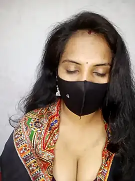 Snapshot of Choclet_bhabhi chatting on 01/14/25, 10:38 Choclet bhabhi online show from 01/14/25, 10:38