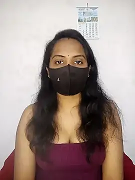 Snapshot of Choclet_bhabhi chatting on 01/15/25, 07:37 Choclet bhabhi online show from 01/15/25, 07:37
