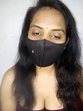 Snapshot of Choclet_bhabhi chatting on 01/15/25, 10:38 Choclet bhabhi online show from 01/15/25, 10:38