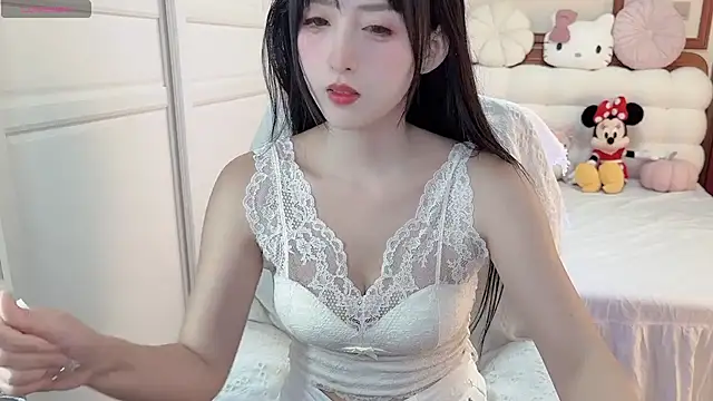 Unique-yiyi online show from 12/03/24, 03:11