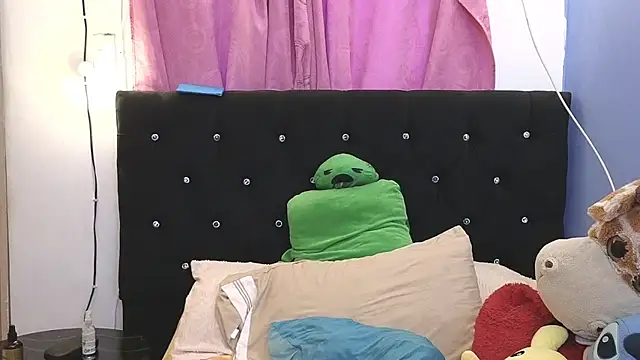 Sweet xuee18 online show from 07/24/26, 11:36