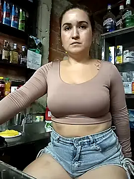 alexax0 online show from 02/12/25, 11:51