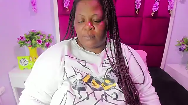 rocio bbw  online show from 12/05/25, 01:58