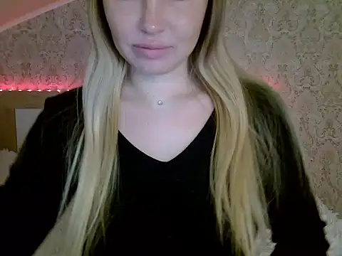 Lucky Anna online show from 12/29/24, 04:08