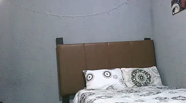 Sweetbedroomeyez01 online show from 12/12/24, 09:51